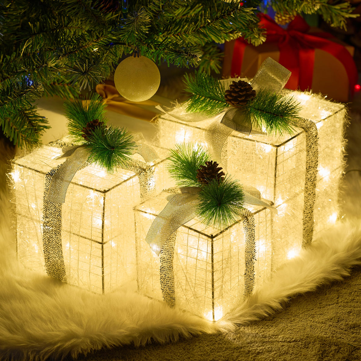 3 LED Yard Lights - 5, 6, 7.5 in Tinsel Gift Box (Warm White)